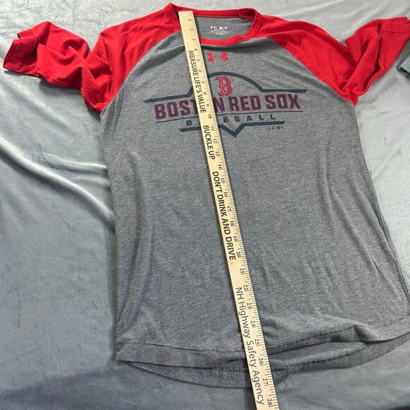 Under Armour Boston Red Sox Baseball Tee Women's size Small - Picture 6 of 7